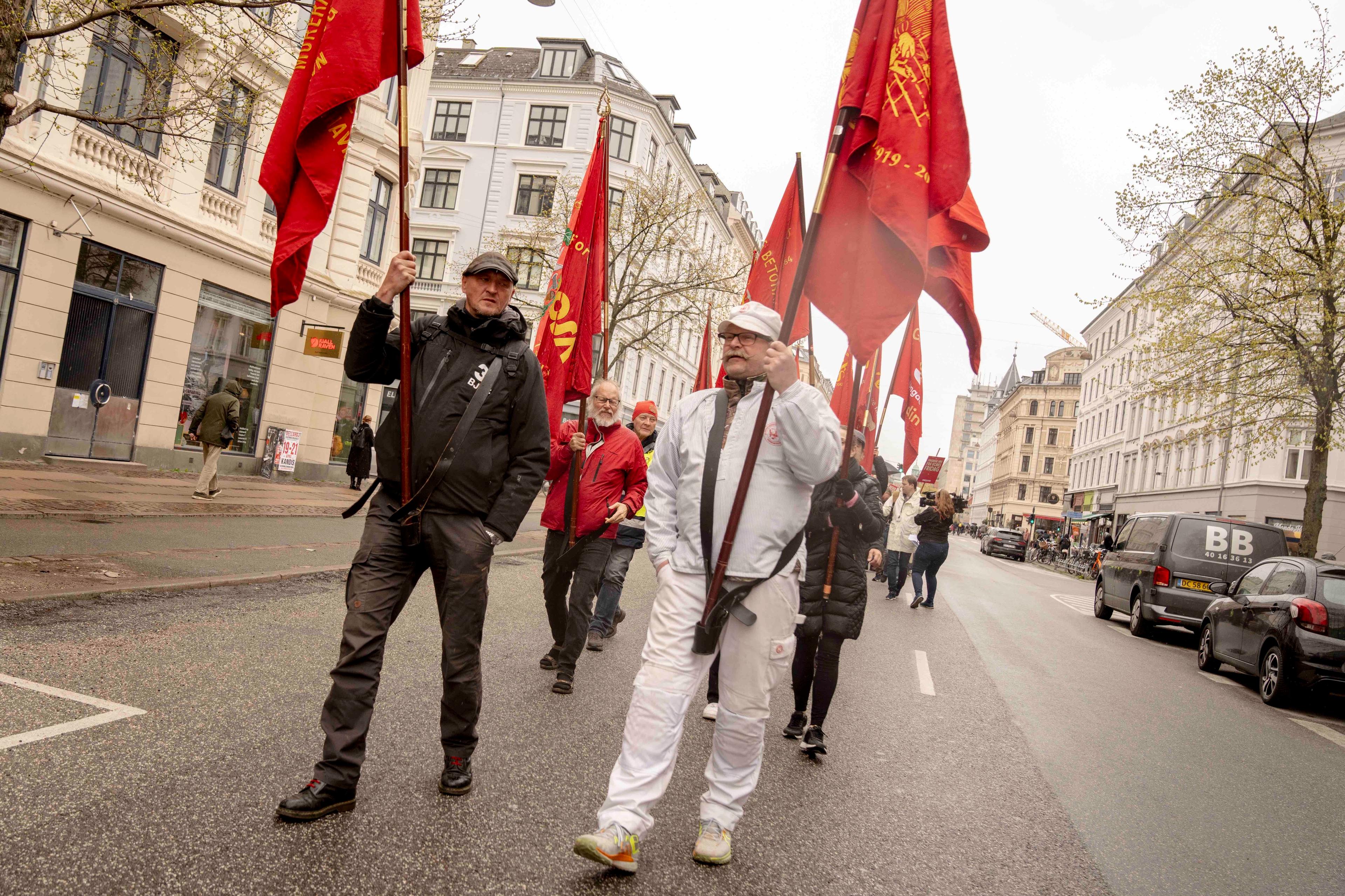 Med afskaffelsen af store bededag blev SVM-regeringen upopulær hos en stor del af vælgerne. Demonstrationen tidiligere i år Vi glemmer ikke store bededag viste, at utilfredsheden stadig ulmer blandt dele af befolkningen. 