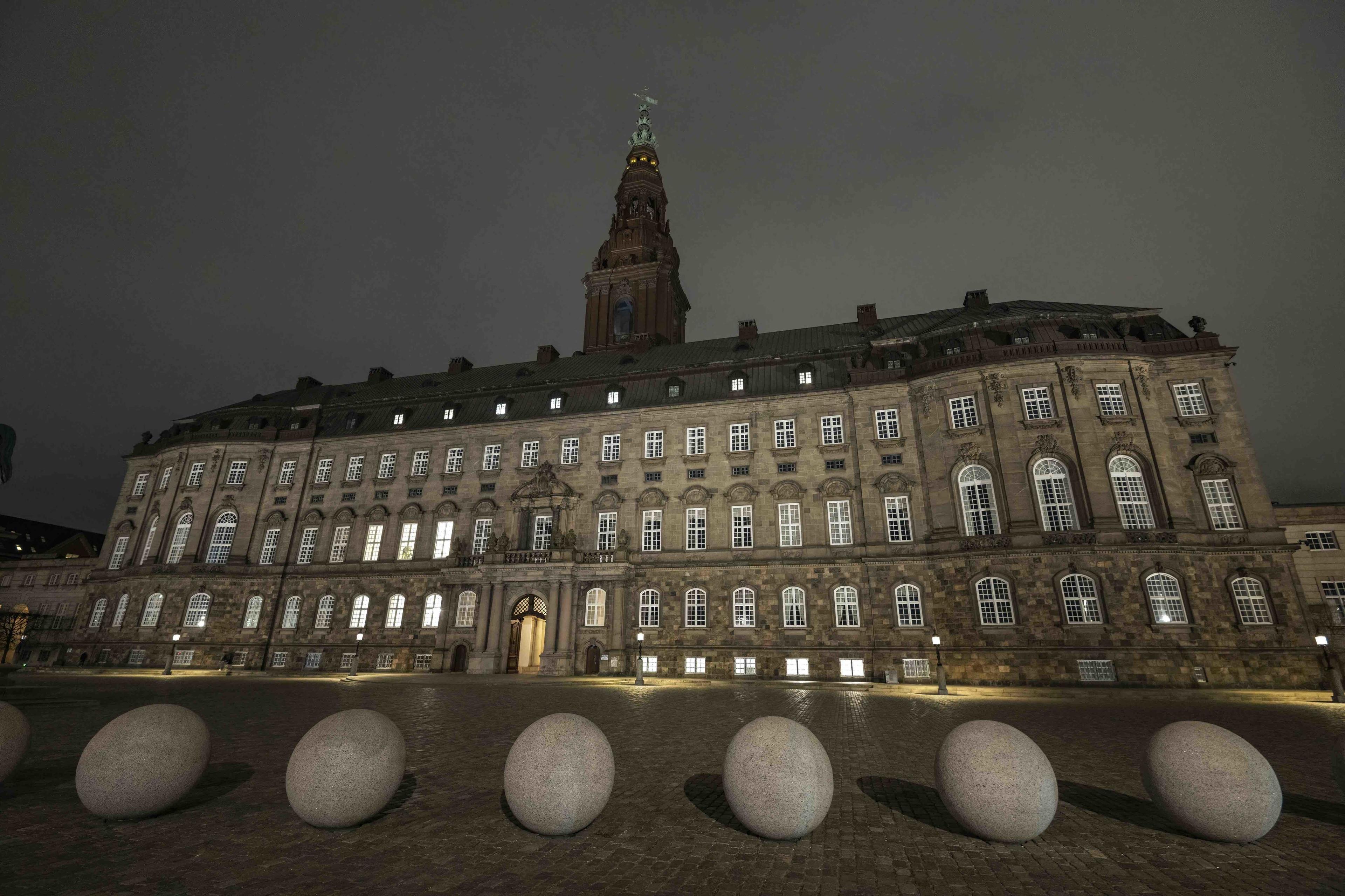 På Christiansborg har politikernes retsordførere modtaget en appel fra Alzheimerforeningen efter en dom afsagt i sagen mod en dement mand. På grund af sin lidelse var han ikke i stand til at være til stede i retslokalet i Kolding, hvor ti vidner afgav forklaring. (Arkivfoto). 