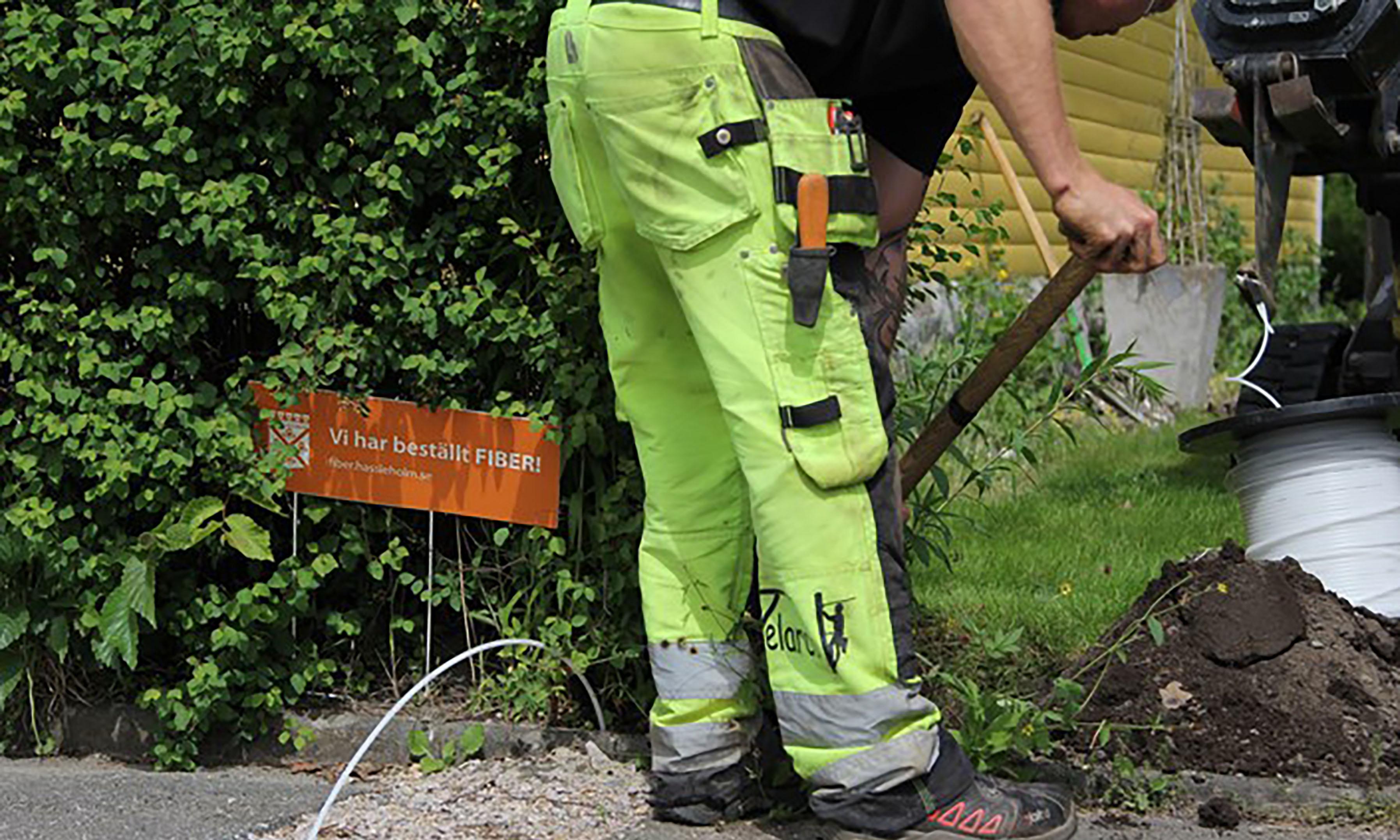 Alle borgere og virksomheder i Hässleholm kan få kommunen til at skyde fiber ud, der i dag blandt andet tilbydes som 1.000/1.000 Mbit forbindelser. Der findes cirka 200 lignende fiberprojekter i Sveriges 290 kommuner.