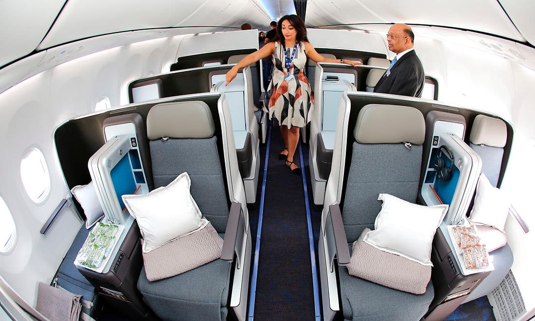 Medarbejderne har brug for at vide, hvad du egentlig står for, før de vil give dig følgeskab, skriver Jan Nørgaard Knudsen. Han understreger dog, at selv en leder med meget miljøbevidste idealer kan have gode uegennyttige substantielle motiver for f.eks. at flyve. At argumenterne dog både skal være tydelige og troværdige, siger nok sig selv.