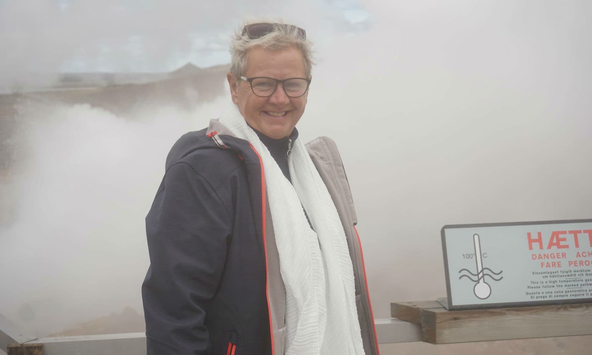 “Jeg har rejst ufattelig meget i mit liv, men jeg har aldrig boet andre steder end Thy. Thy er min base, fortæller borgmester Ulla Vestergaard. Her fotograferet på Island i forbindelse med venskabsbysamarbejdet med Molfellsbær.