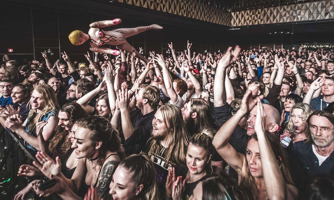 Vega er et af de mest kendte regionale spillesteder i Danmark. Det ligger i København og danner ramme for talrige genre og alskens underholdende og udfordrende koncerter. Vega søger da også om at få lov til fortsætte som regionalt spillested i den nye runde.