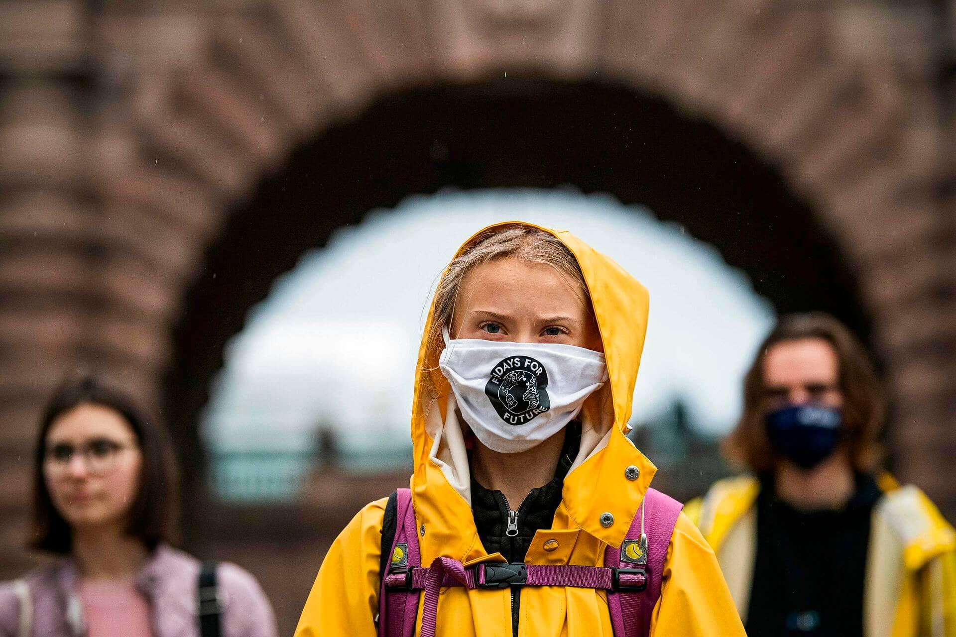 Som inspiration for aktivister og beslutningstagere over hele verden går svenske Greta Thunberg gerne i spidsen for klimakampen. Og hun er ikke alene, skriver Emil Staulund, der har fået nyt håb for fremtiden af debat- og guidebogen Hvis Vi Vil.
