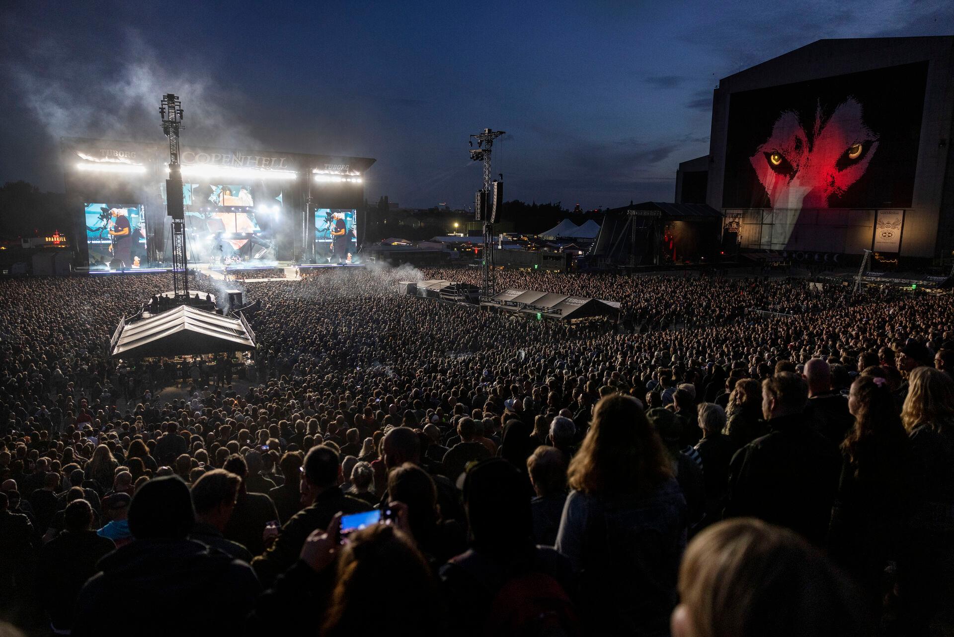 Copenhell samler rock- og metalfans landet over til store koncerter som her med Metallica, mens blandt andre Guns N Roses spiller på festivalen i år.  