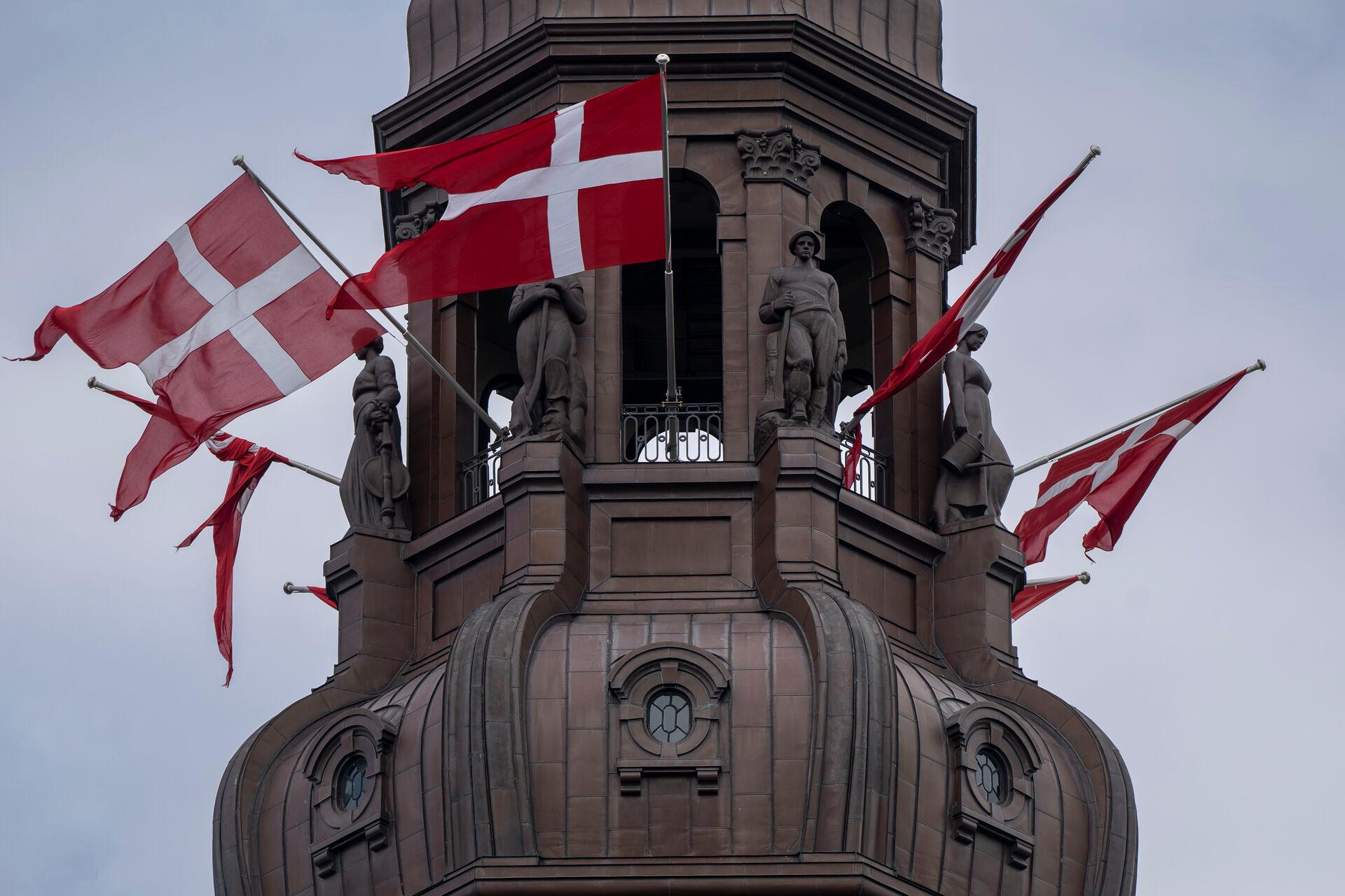   Danmark er det land i verden, hvor udenlandske forretningsfolk oplever mindst korruption i den offentlige sektor. Norge er nummer fire på listen, mens Sverige er på en delt sjetteplads.